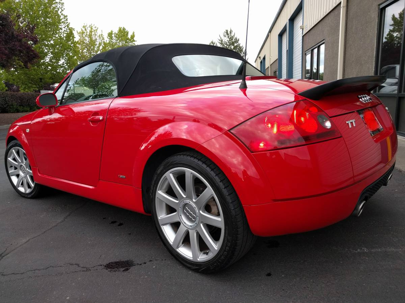 Illustration for article titled For $11,980, This 2004 Audi TT 3.2 Quattro S-line Could Be Your Roadster Revival